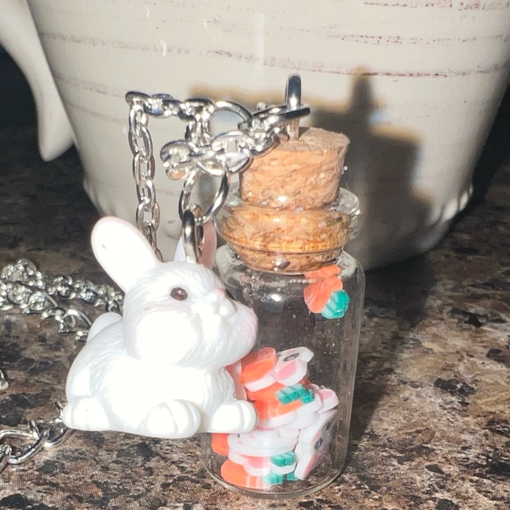 $5 ADORABLE EASTER NECKLACE. NEW. $5 IF BUNDLED ADJUSTABLE - Picture 7 of 16